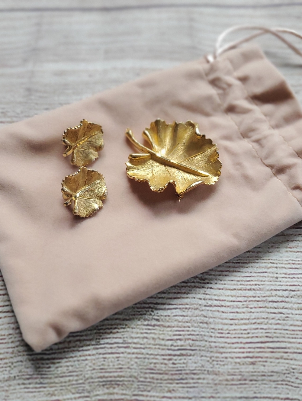 Vintage BSK Gold Leaf Brooch and Earring Set